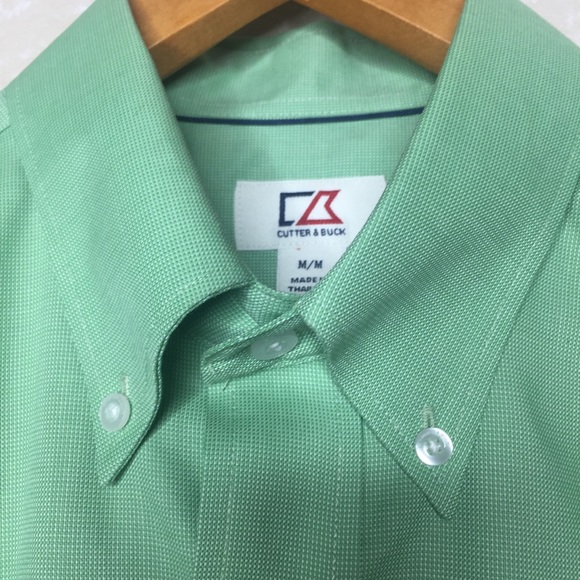 🎁 New Cutter & Buck Disney Shirt - Picture 8 of 8